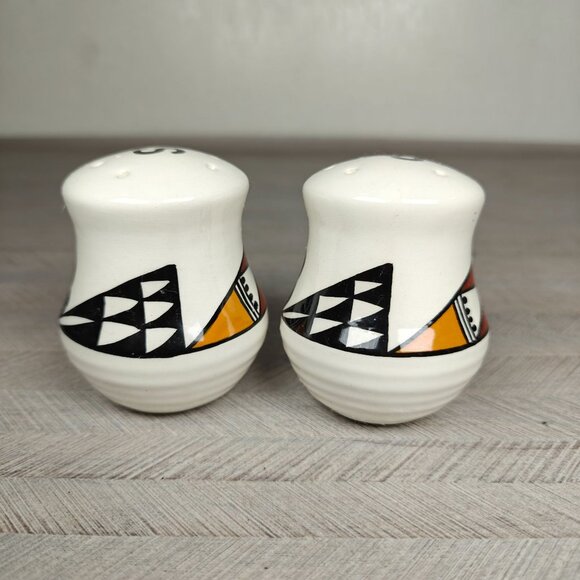Acoma Pottery Native American Salt & Pepper Shakers Geometric Pattern - Picture 3 of 9